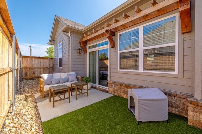 Twill Centennial Crossing in Broken Arrow, OK - Building Photo - Building Photo