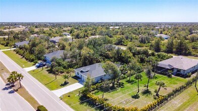 159 Antilla Dr in Rotonda West, FL - Building Photo - Building Photo