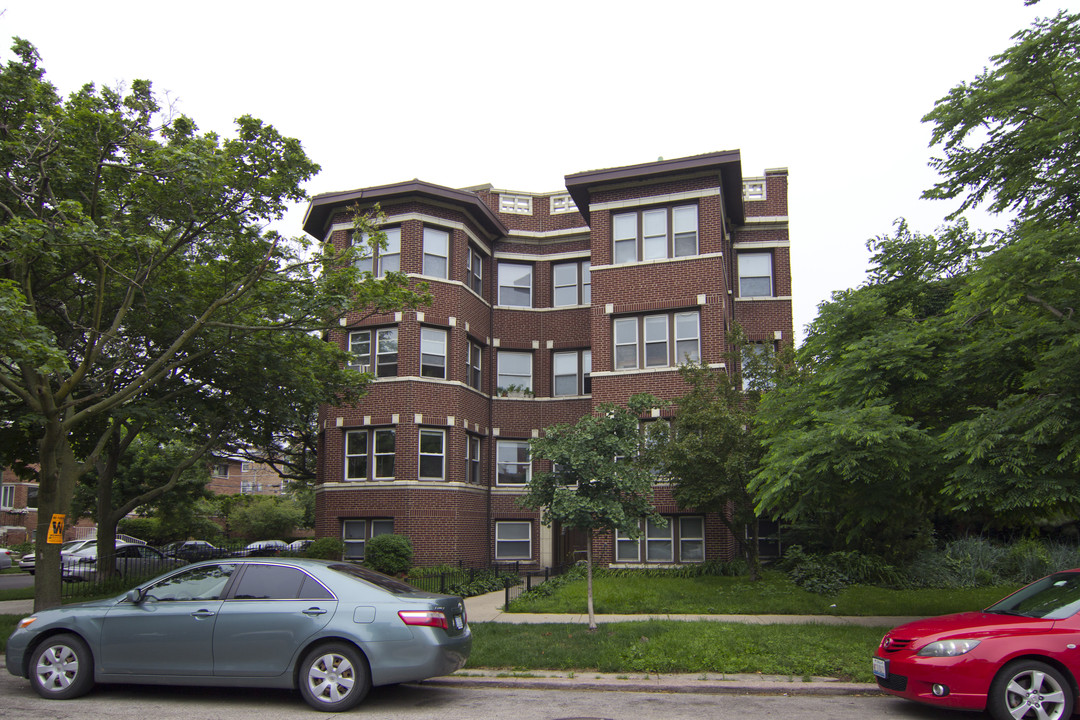 7600 N Eastlake Ter in Chicago, IL - Foto de edificio