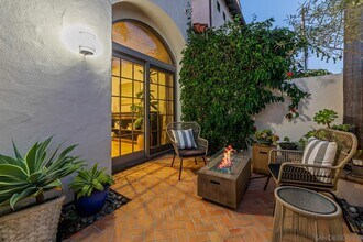 937 F Ave in Coronado, CA - Building Photo - Building Photo