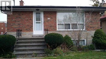 21 Black Creek Blvd in Toronto, ON - Building Photo