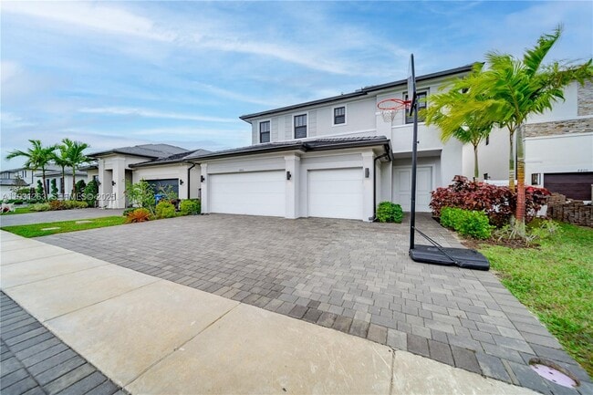 4416 SW 174th Ave in Miramar, FL - Building Photo - Building Photo