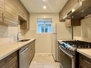 7322 24th Ave NE in Seattle, WA - Building Photo - Building Photo