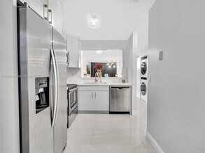 6747 Sienna Club Dr in Lauderhill, FL - Building Photo - Building Photo