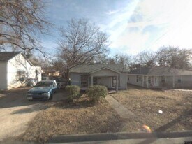 119 N Andrews Ave in Sherman, TX - Building Photo