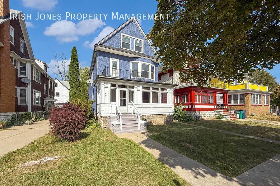 148 Northland Ave in Buffalo, NY - Building Photo