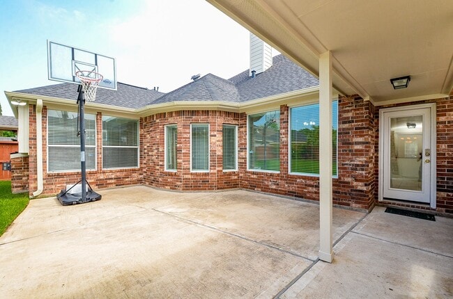 property at 12522 Aliso Bend Ln