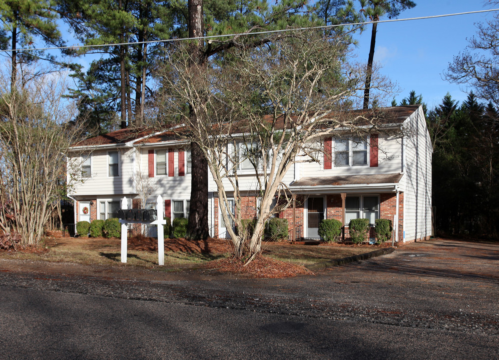 4910-4916 Memory Rd in Raleigh, NC - Foto de edificio