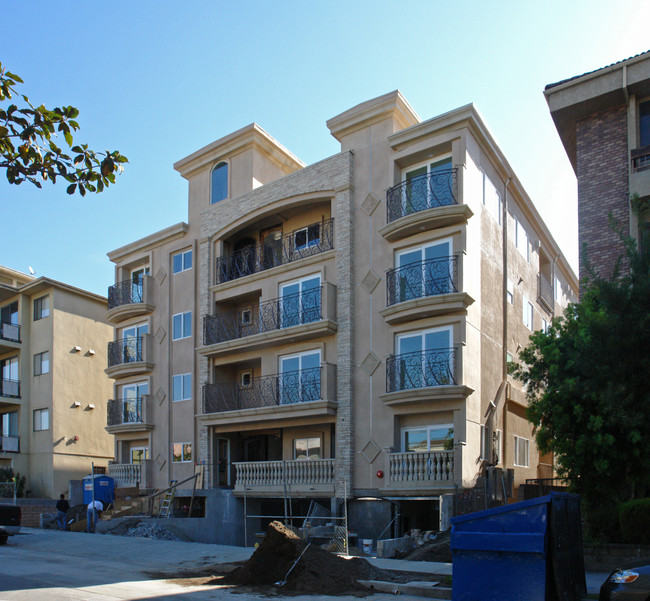 Bedford Villas in Los Angeles, CA - Building Photo - Building Photo