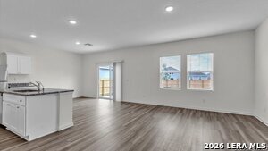 7730 Fox Xing in San Antonio, TX - Building Photo - Building Photo