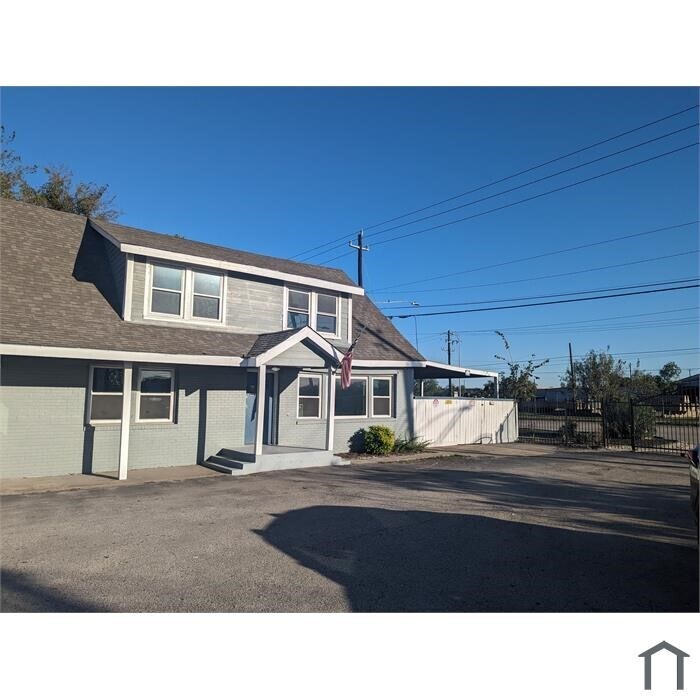 13039 Market St in Houston, TX - Building Photo