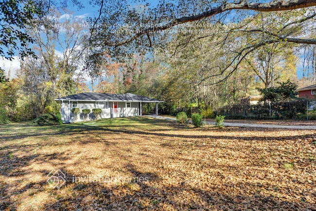 6052 Brookdale Ln SW in Mableton, GA - Building Photo - Building Photo