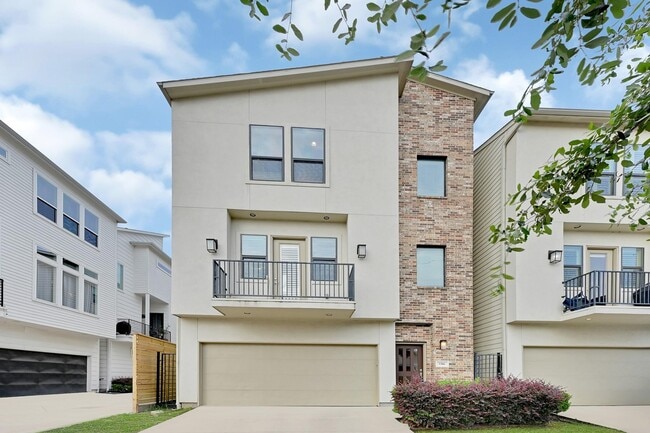 property at 3306 McKinney St