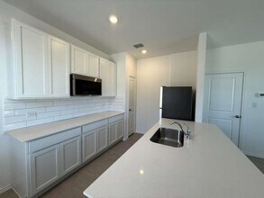 238 Rodney Boat Rd in Kyle, TX - Building Photo - Building Photo