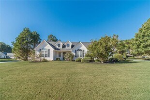 231 Windermere Dr in Loganville, GA - Building Photo