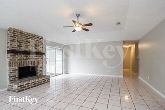 11431 Stoughton Dr in Houston, TX - Building Photo - Building Photo
