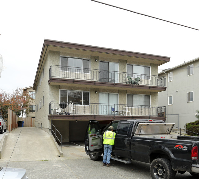 1525 NW 52nd St in Seattle, WA - Foto de edificio - Building Photo