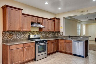 538 White Heart Rd in Las Vegas, NV - Building Photo - Building Photo
