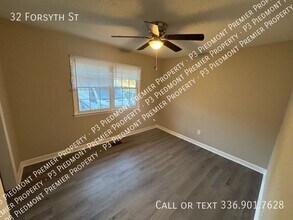 32 Forsyth St in Thomasville, NC - Building Photo - Building Photo