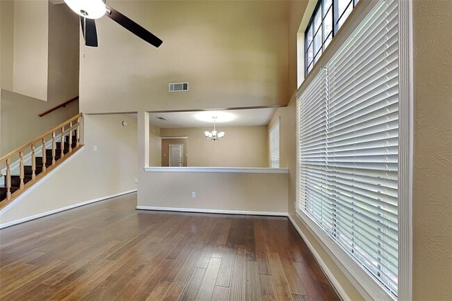 151 E Pathfinders Cir in Spring, TX - Building Photo - Building Photo