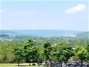 Lakeside Vista in Ithaca, NY - Building Photo - Building Photo