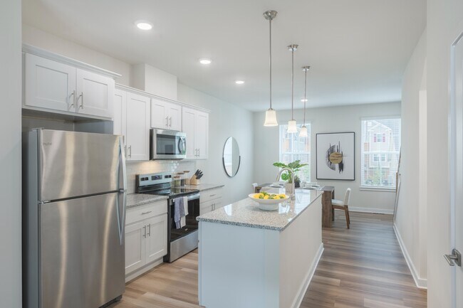 The Retreat at Brandywine Crossing in Brandywine, MD - Foto de edificio - Building Photo