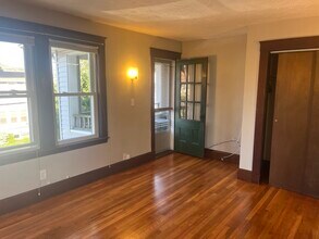 16 Eddy St in Waltham, MA - Building Photo - Building Photo