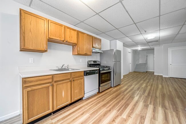 203 ACADEMY St in Jersey City, NJ - Building Photo - Building Photo