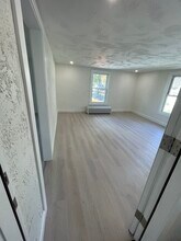 55 Franklin Ave, Unit 4 in Lockport, NY - Building Photo - Building Photo