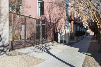 877 Silver Ave SW in Albuquerque, NM - Building Photo - Building Photo