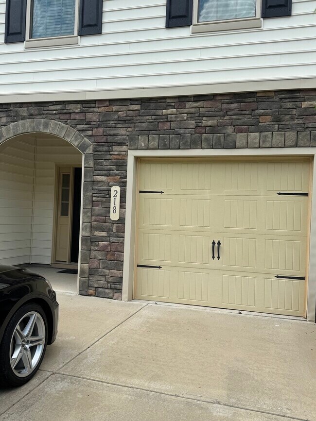 218 Cross Blossom Rd in Durham, NC - Building Photo - Building Photo