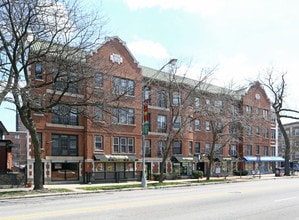 7001-7013 N Sheridan Rd in Chicago, IL - Building Photo - Building Photo