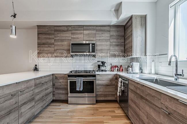 property at 1826 Irving St