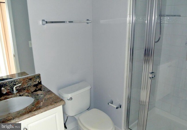 43865 Hickory Corner Terrace-Unit -110 in Ashburn, VA - Building Photo - Building Photo