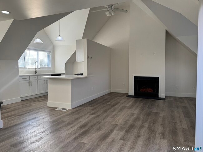 87 Montoya Dr in Branford, CT - Building Photo - Building Photo