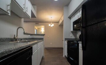 1701 Park Central Dr in McKinney, TX - Building Photo - Building Photo