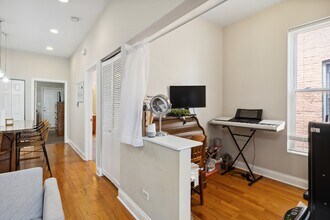 616 S Oakley Blvd in Chicago, IL - Building Photo - Building Photo