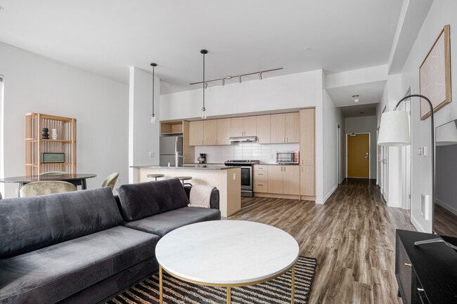 12269 NE 12th Ln in Bellevue, WA - Building Photo - Building Photo