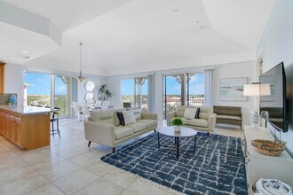 800 Juno Ocean Walk in Juno Beach, FL - Building Photo - Building Photo