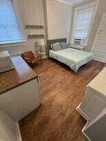 712 N Arthur Ashe Blvd in Richmond, VA - Building Photo