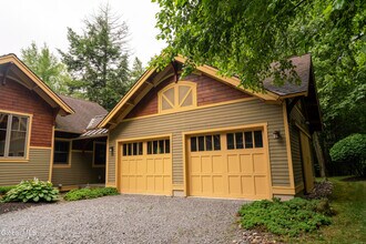 22 Kendrick Hill Rd in Saratoga Springs, NY - Building Photo - Building Photo