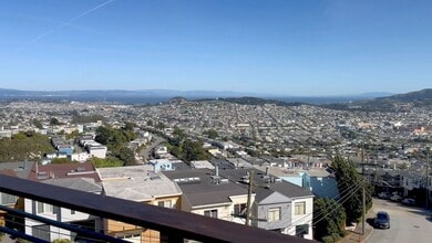 372 Cresta Vista Dr in San Francisco, CA - Building Photo - Building Photo