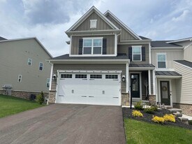 4201 Spruce Rd in Gibsonia, PA - Building Photo