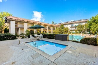 5460 White Oak Ave, Unit F303 in Encino, CA - Building Photo - Building Photo
