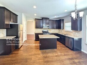3177 Alhambra Cir in Hampton, GA - Building Photo - Building Photo