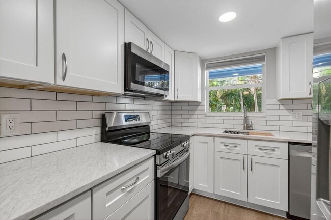 750 Rider Rd in Boynton Beach, FL - Foto de edificio - Building Photo