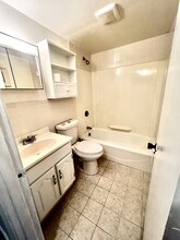 82 Trueman Dr, Unit #1 in Malden, MA - Building Photo - Building Photo