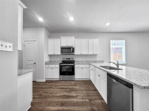 7510 Thrips Ln in Richmond, TX - Building Photo - Building Photo