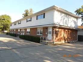 914 Hillside Ave Apartments