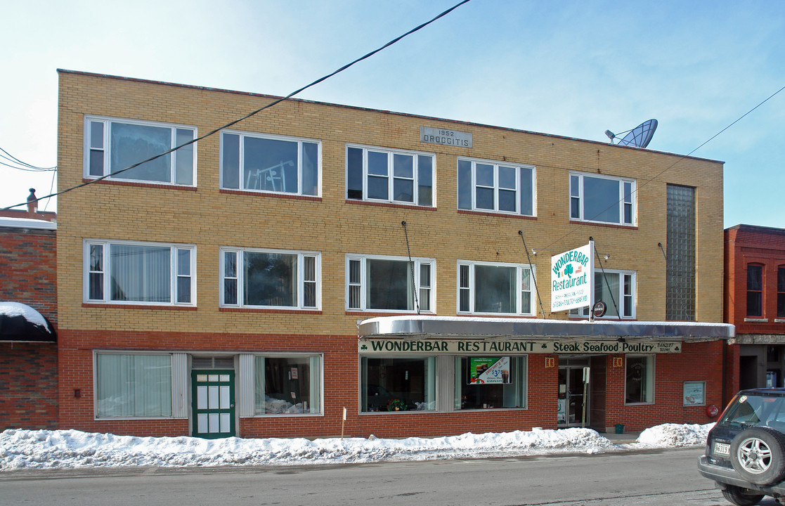 12 Washington St in Biddeford, ME - Foto de edificio